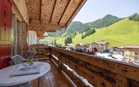 Hotel Sportalmmm, Hoch-Genuss (Adults Only)